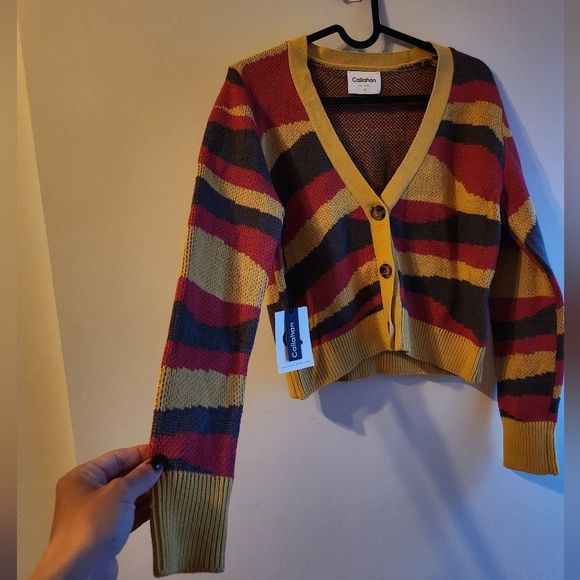 NWT Callahan Ariel Cropped Sushine 3 Button CaRdigan In Size XS will fit Small - Picture 6 of 8